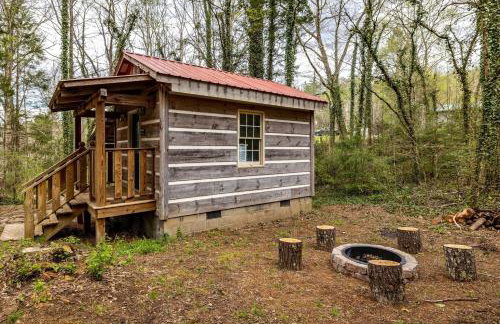 Smokies Cabin with Hot Tub and Arcade Games - Photo 12