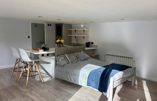 Splendid, spacious 7 Bedroom holiday home with Hot Tub - Isle of Wight - Foto 19