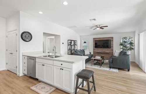 928 Z5 VILLAGE OF LAKE DENHAM by REMAX Premier - Foto 10