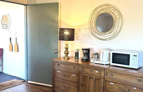 Cozy Garden 4BR1BA Lower Unit Ocean Mountain Views with doggies EV Charging - Foto 5