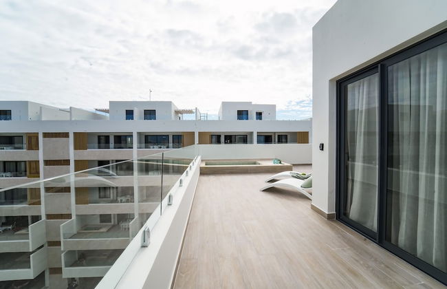 4 Bedroom Beach Penthouse w Private Rooftop - Foto 77