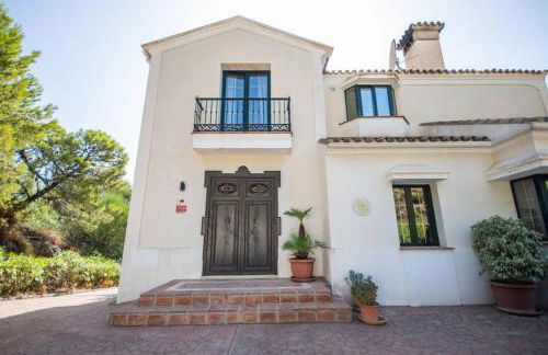 Impressive VILLA Dazura in Valtocado MIJAS - Photo 58
