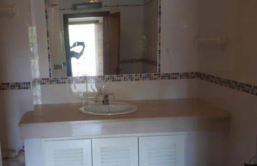 1-Bed - Sleeps 4 - Free Parking & Balcony - Foto 16