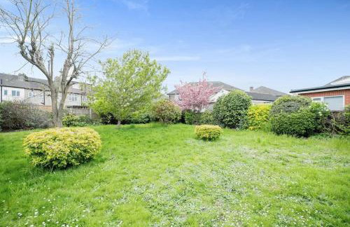 Barking London House sleeps 12 - parking - train tube - airport - Foto 19