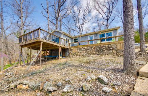 Dock and Furnished Deck Lakefront Gravois Mills Gem - Foto 29