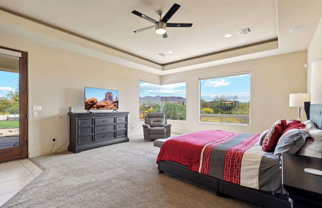 East Mesa Desert and Mountain Views: 5br, Pool - Photo 5