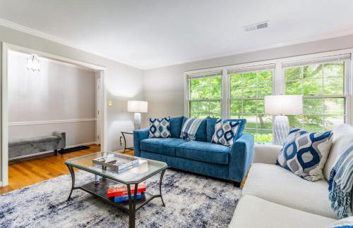 Southern Charm 2BR Greensboro Nest - Foto 5