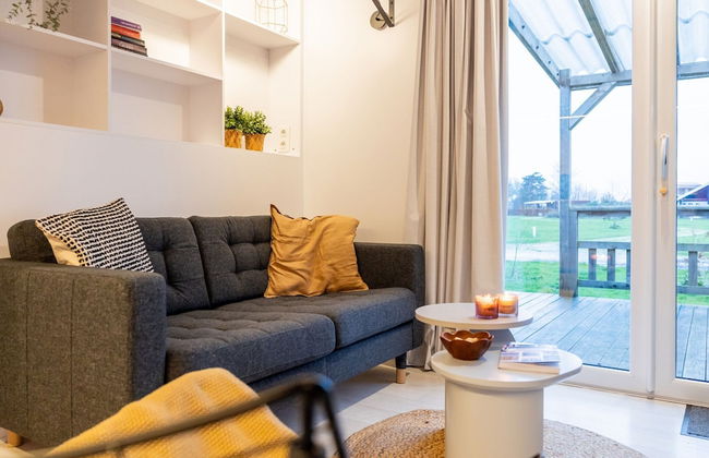 Modern 6-person Chalet in the Frisian Countryside, 3 Bedrooms and Wifi - Foto 49