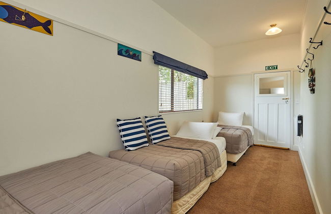 Barnacle Bills - Photo 5