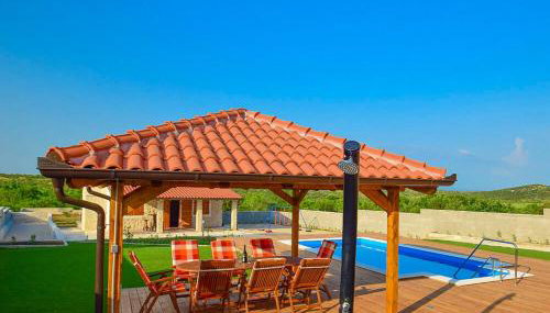 Villa Julija - Photo 1