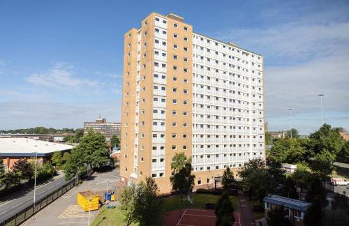 John Lester and Eddie Colman Courts in Salford - Foto 42