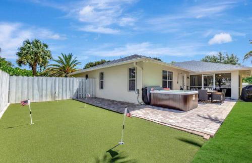 Hottub! Mini Golf! Water Access! Pets! 5min beach! - Foto 2