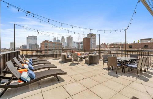 DT 2BD Steps from Target Field+GYM+KTCHN+LNDRY - Foto 55