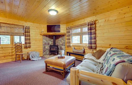 Lakefront Presque Isle Cabin with Private Dock - Foto 18