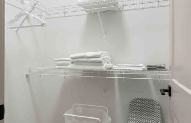 Stylish Living 5 Min From Downtown - Foto 30