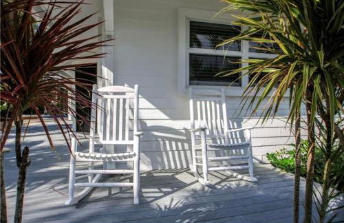 SWAYING PALM BEACH HOUSE Walk to Beach , Marina, Port, las Olas - Foto 7