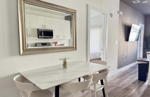 Luxury New 1B1B Private Balcony w Washer Dryer 525Pkwy215 - Foto 3