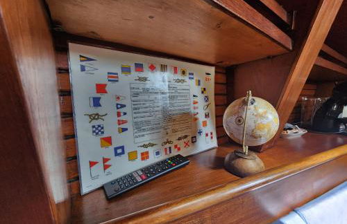 Over the Sea - Photo 19