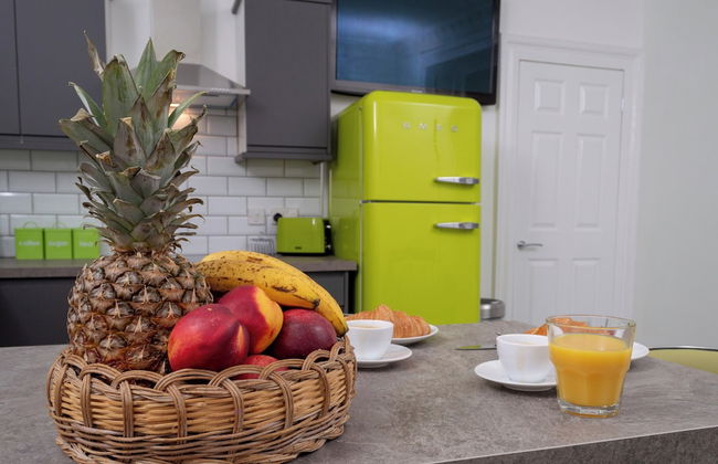 3-bedroom Apartment by Eden Project - Free Parking - Photo 34