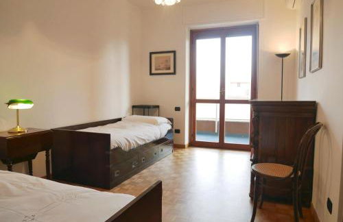 GuestHost - Raffaella splendido bilo x4 - Photo 26