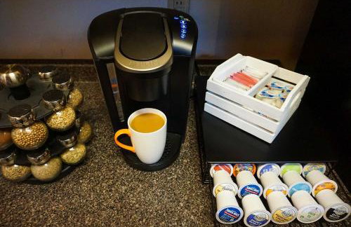 Bayfield Cabin with Wraparound Deck and Fire Pit - Foto 12