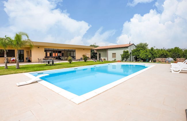 Villa in Solarino With Private Pool - Foto 1
