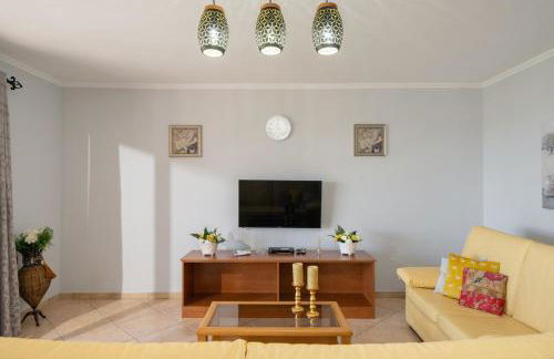 Gazela House Comfort & Barbecue in Porto Santo - Foto 8