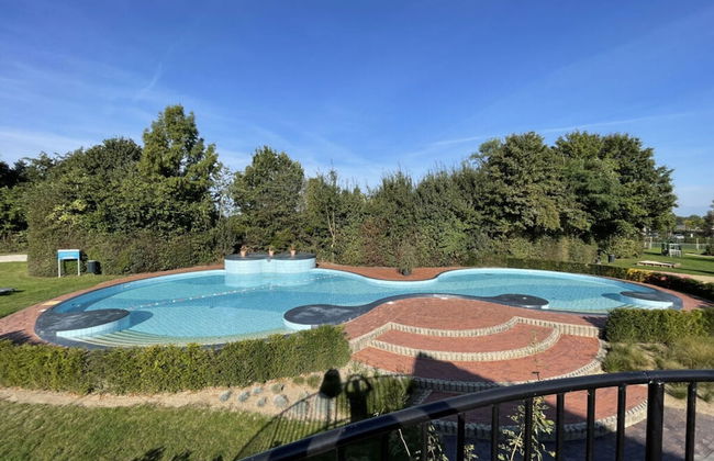 Holiday Home With Motorboat - Photo 11