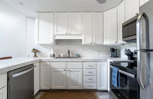 Rare 2 Bedroom & Loft Townhouse on the North Shore - Foto 12