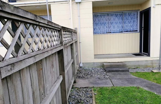 Stanley Apartments - Photo 24