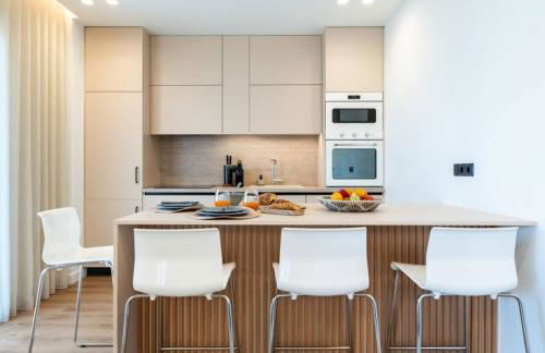 2-BD Luxury Apt Sea View Balcony near the beach - Foto 4