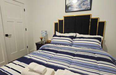 Charming 3 Bedroom house near Downtown IN - Photo 17