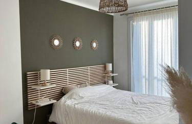 Grand F2 Perret de 60 m2, traversant lumineux, Plein Centre, 36 rue de Paris, vue Catène, arrivée autonome - Foto 15