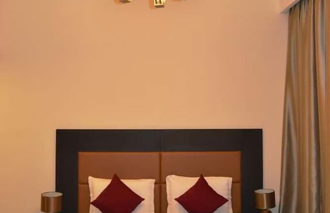 OYO 104 Q House 3 Apartments - Photo 11