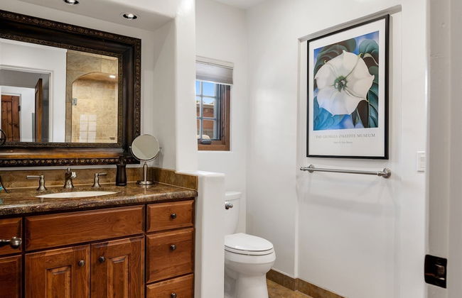 Casa O'keeffe - Five-minute Walk to The Plaza, Quiet Neighborhood, Comfort and Convenience - Foto 23