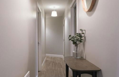 Luxurious 2 Bedroom City Centre Apartment Walking Distance to Everything Sleeps 6 - Foto 48