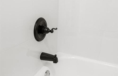 Cozy 1st-Floor Flat 2BR Backyard Free Parking - Foto 39