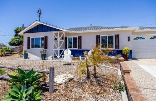 Seaside Garden Escape, A Stroll to the Beach! - Foto 47