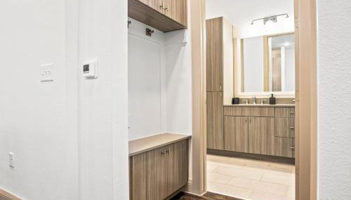 Luxurious New Unit 1Bd1Ba Pool, Golf Sim - Foto 3