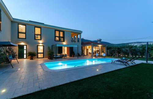 Villa Marta Luxury House with Heated Pool - Foto 3