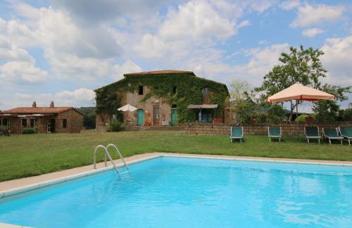 Romantic Farmhouse with Pool - Foto 21