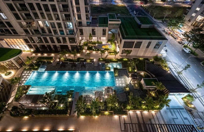 Happy Light Apartment in the Cardinal Court - Photo 42