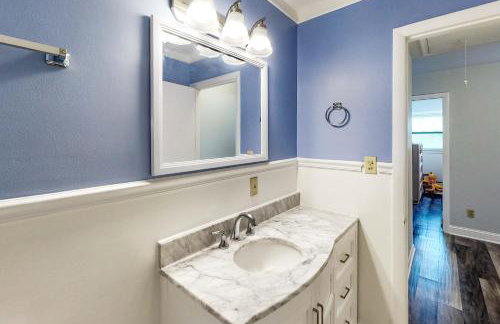 Steps to Chesapeake Bay! Callaway Drive Retreat - Foto 23