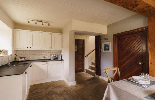 Half Way House, Clappersgate, sleeps 8 - Foto 24