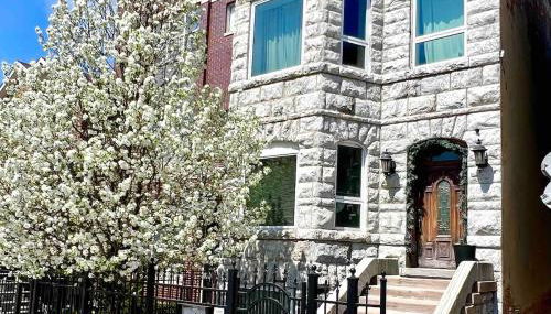 The Banksy-Free Parking -4 bedroom w King bed- Firepit Rooftop near United Center - Foto 3