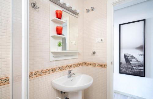 Golfer's quiet flat by Costarentals - Ref 104 - Photo 18