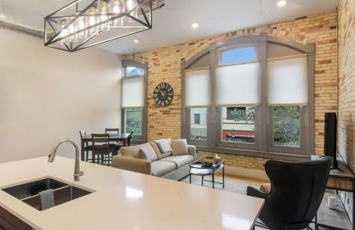 Golden Lofts Unit 4 Downtown Traverse City 2BD 2BA - Foto 9