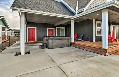 Ocean Shores Getaway with Fireplace and Hot Tub! - Foto 25