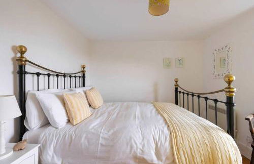 Seaside Holiday Cottage Near Beach - Foto 14