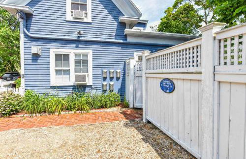 Gas Fireplace Front Patio & Parking Spot - Photo 14